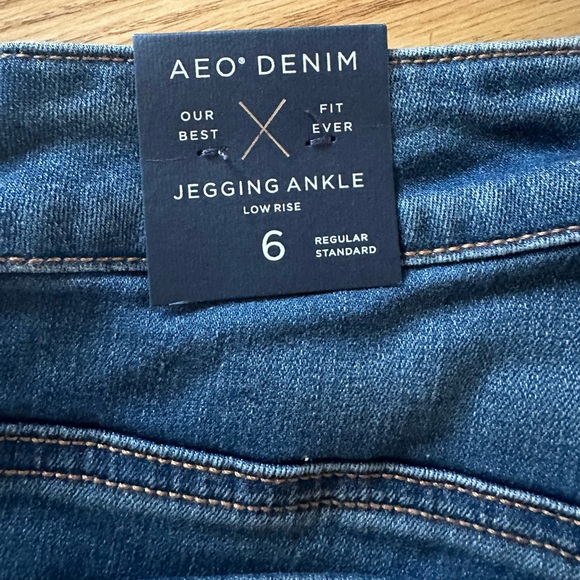 NWT American Eagle Ankle Jegging - Picture 3 of 3